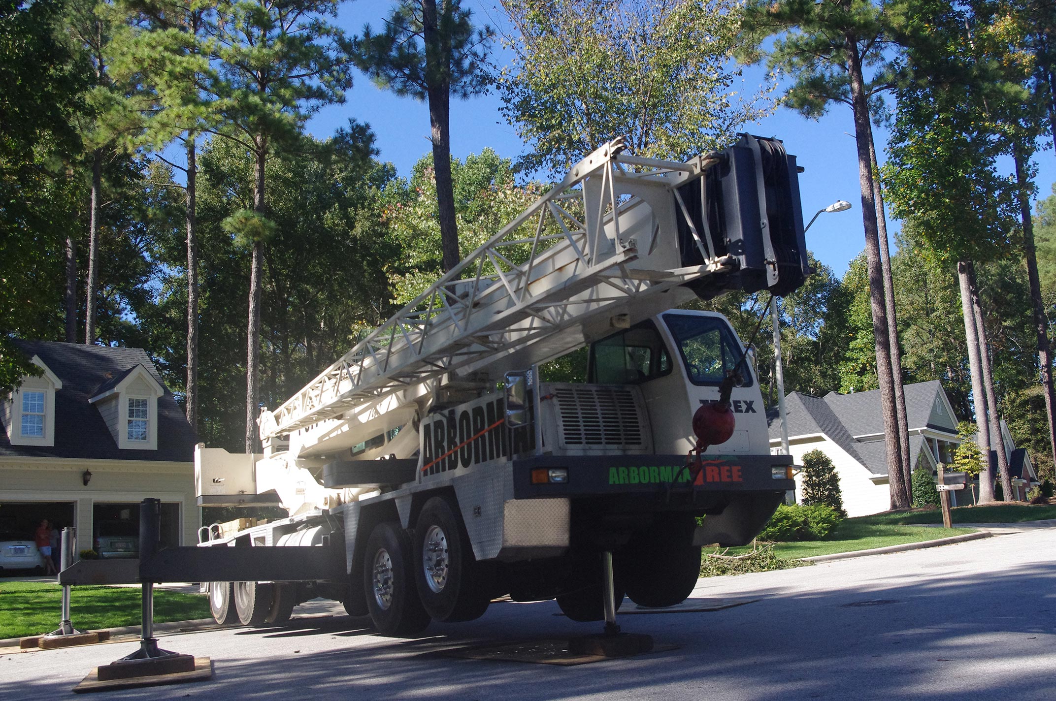 #crane-set-up-for-tree-removal